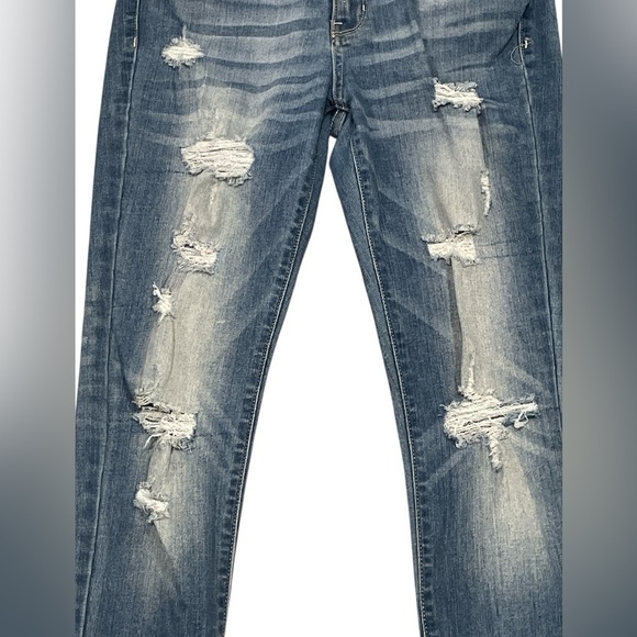 Judy Blue Women’s Skinny Fit Blue Distressed Jeans Size 11/30 - Picture 2 of 6